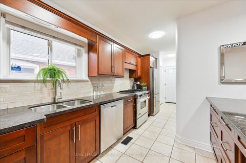 Photo 9 at 218 Glenwood Crescent, Parkview, Toronto