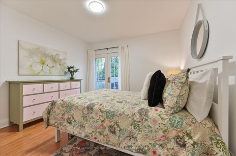 Photo 11 at 218 Glenwood Crescent, Parkview, Toronto