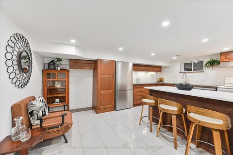 Photo 16 at 218 Glenwood Crescent, Parkview, Toronto