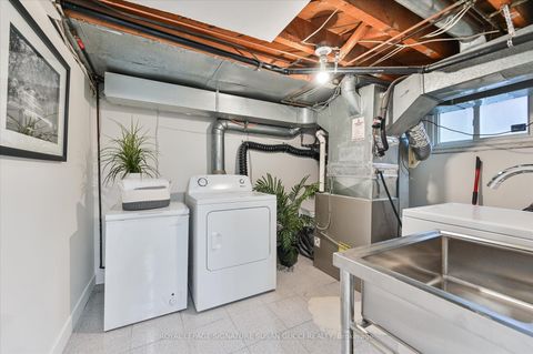 Photo 20 at 218 Glenwood Crescent, Parkview, Toronto