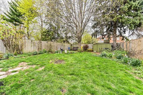 Photo 23 at 218 Glenwood Crescent, Parkview, Toronto