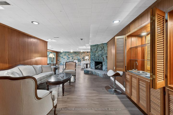 Photo 34 at 73 Forest Grove Drive, Bayview Village, Toronto