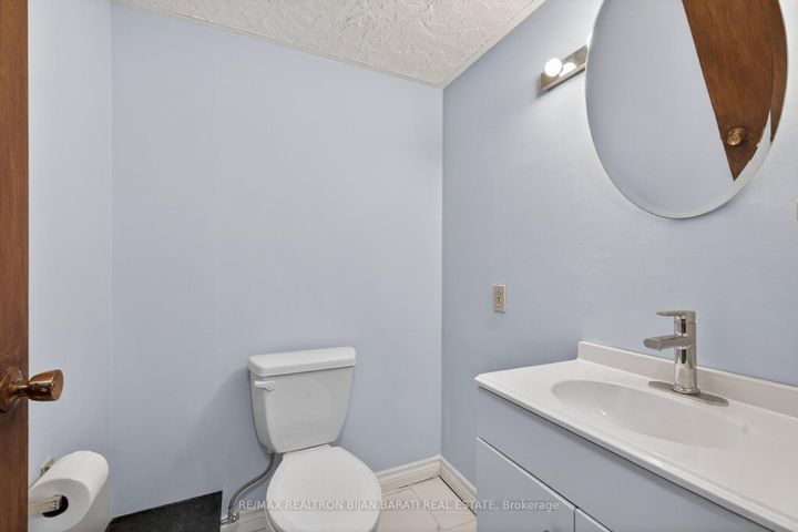 Photo 42 at 73 Forest Grove Drive, Bayview Village, Toronto