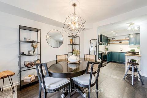 Photo 2 at 222 - 955 Millwood Road, Leaside, Toronto