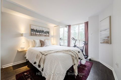 Photo 7 at 222 - 955 Millwood Road, Leaside, Toronto