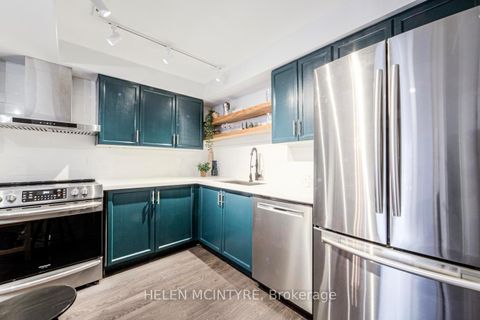 Photo 11 at 222 - 955 Millwood Road, Leaside, Toronto