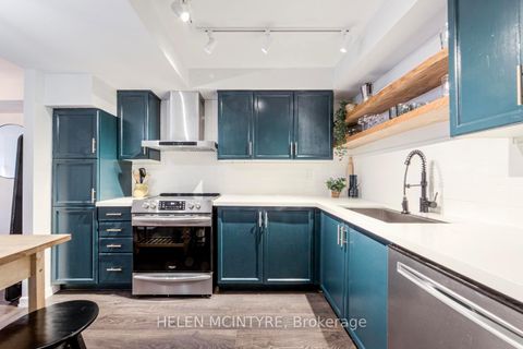 Photo 12 at 222 - 955 Millwood Road, Leaside, Toronto