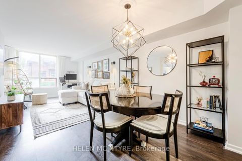 Photo 15 at 222 - 955 Millwood Road, Leaside, Toronto