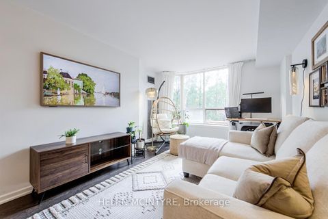 Photo 16 at 222 - 955 Millwood Road, Leaside, Toronto