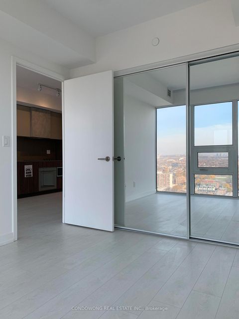 Photo 11 at 3118 - 19 Western Battery Road, Waterfront Communities C1, Toronto