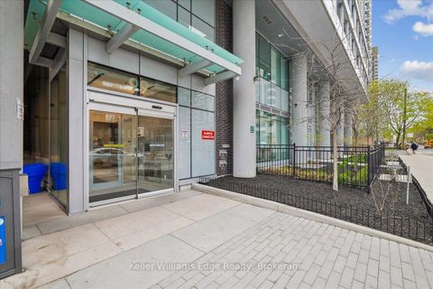 Photo 3 at 208 NT - 99 Broadway Avenue, Mount Pleasant West, Toronto