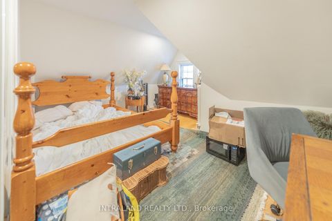 Photo 15 at 284 Lisgar Street, Little Portugal, Toronto