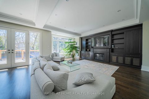 Photo 10 at 2 Finchley Road, Humber Valley, Toronto