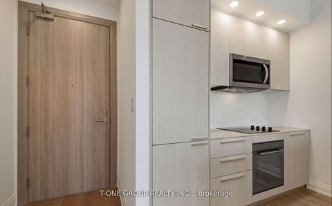 Photo 1 at Ph107 - 75 Canterbury Place, Willowdale West, Toronto