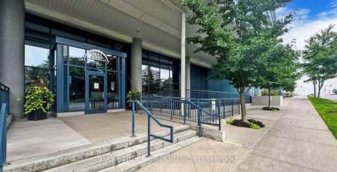 Photo 3 at 1421 - 2885 Bayview Avenue, Bayview Village, Toronto