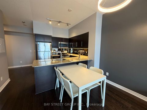 Photo 17 at 1421 - 2885 Bayview Avenue, Bayview Village, Toronto