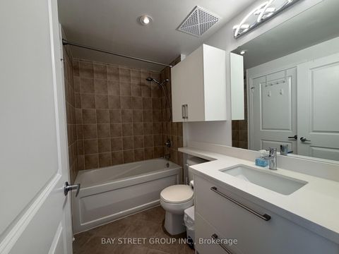 Photo 20 at 1421 - 2885 Bayview Avenue, Bayview Village, Toronto