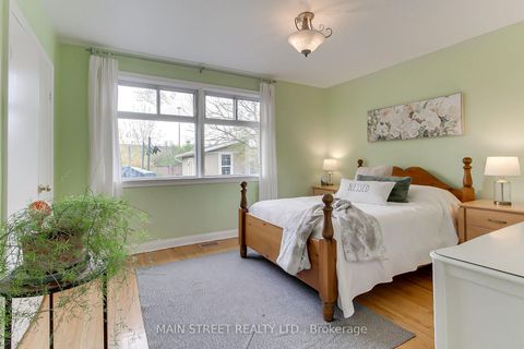 Photo 21 at 14 Westhampton Drive, The Westway, Toronto