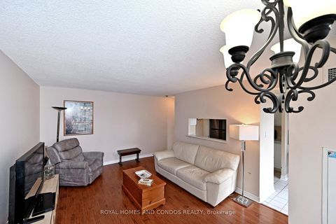 Photo 10 at 618 - 2550 Lawrence Avenue E, Dorset Park, Toronto
