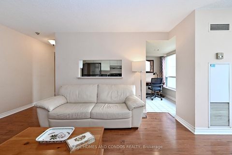 Photo 12 at 618 - 2550 Lawrence Avenue E, Dorset Park, Toronto