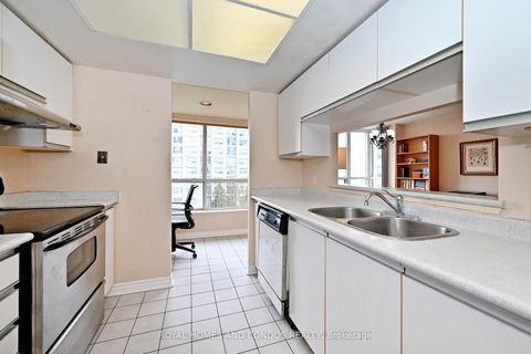 Photo 14 at 618 - 2550 Lawrence Avenue E, Dorset Park, Toronto