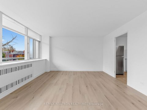 Photo 13 at 302 - 580 Christie Street, Wychwood, Toronto
