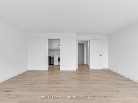 Photo 17 at 302 - 580 Christie Street, Wychwood, Toronto