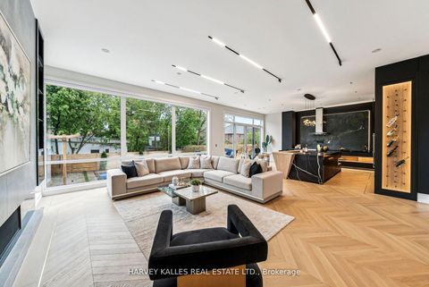 Photo 6 at 139 Newton Drive, Newtonbrook East, Toronto