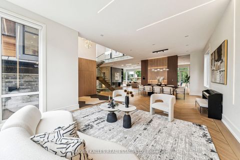 Photo 7 at 139 Newton Drive, Newtonbrook East, Toronto
