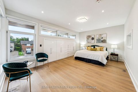Photo 17 at 139 Newton Drive, Newtonbrook East, Toronto