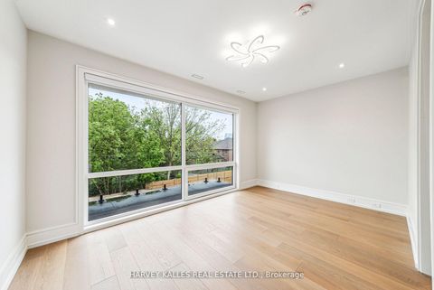 Photo 26 at 139 Newton Drive, Newtonbrook East, Toronto