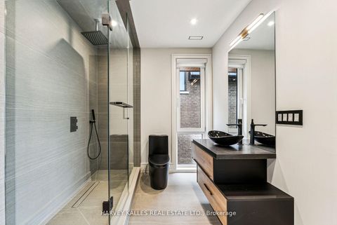 Photo 29 at 139 Newton Drive, Newtonbrook East, Toronto