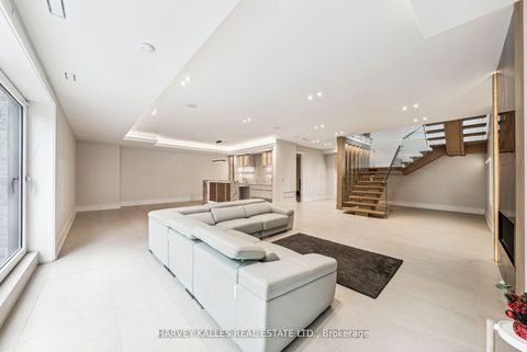 Photo 31 at 139 Newton Drive, Newtonbrook East, Toronto