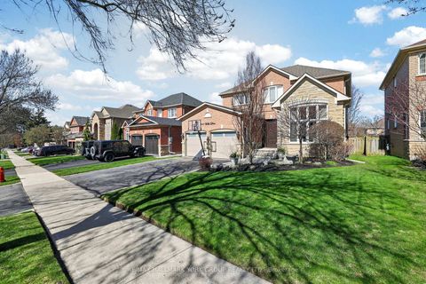 Photo 2 at 260 Willis Drive, Aurora Highlands, Aurora