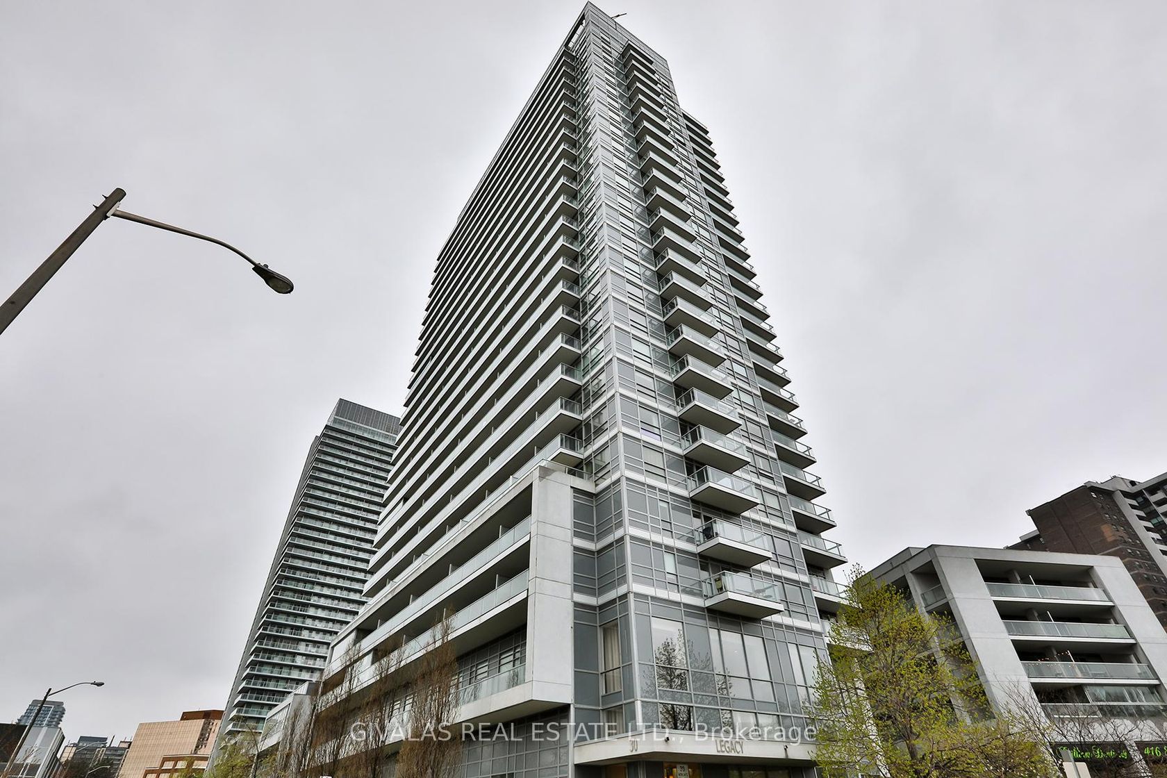 2110 - 30 Herons Hill Way, Henry Farm, Toronto photo number 2
