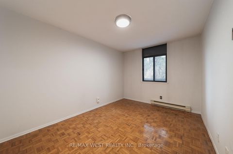 Photo 10 at 1-202 - 50 Old Kingston Road, West Hill, Toronto