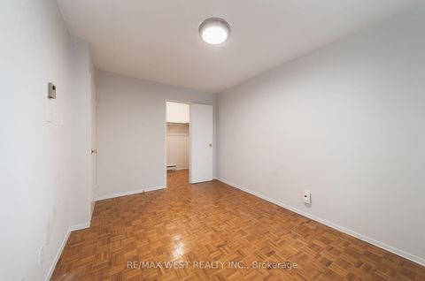 Photo 11 at 1-202 - 50 Old Kingston Road, West Hill, Toronto