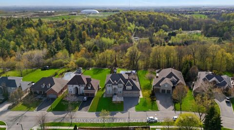 Photo 3 at 170 Athabasca Drive, Rural Vaughan, Vaughan