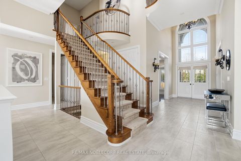 Photo 7 at 170 Athabasca Drive, Rural Vaughan, Vaughan