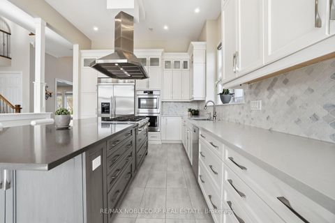 Photo 10 at 170 Athabasca Drive, Rural Vaughan, Vaughan