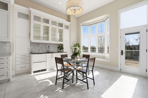 Photo 13 at 170 Athabasca Drive, Rural Vaughan, Vaughan