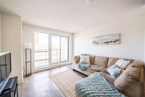Photo 7 at 407 - 2015 Sheppard Avenue E, Henry Farm, Toronto