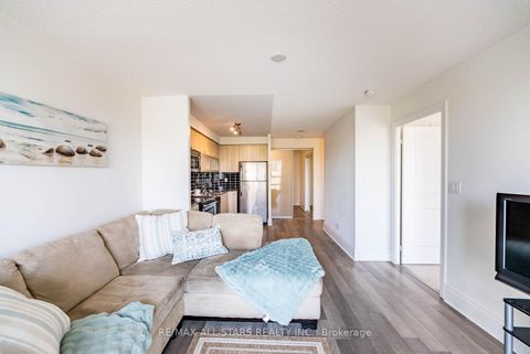Photo 10 at 407 - 2015 Sheppard Avenue E, Henry Farm, Toronto