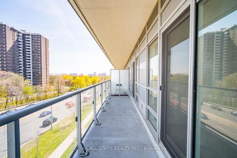 Photo 12 at 407 - 2015 Sheppard Avenue E, Henry Farm, Toronto