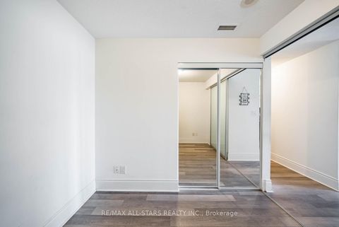 Photo 17 at 407 - 2015 Sheppard Avenue E, Henry Farm, Toronto