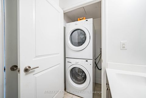 Photo 19 at 407 - 2015 Sheppard Avenue E, Henry Farm, Toronto