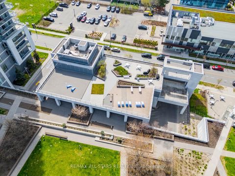 Photo 22 at 407 - 2015 Sheppard Avenue E, Henry Farm, Toronto