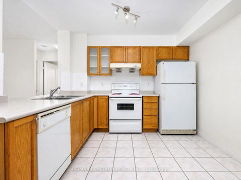 Photo 5 at 803 - 188 Doris Avenue, Willowdale East, Toronto