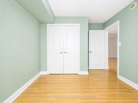 Photo 10 at 803 - 188 Doris Avenue, Willowdale East, Toronto