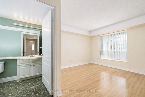 Photo 12 at 803 - 188 Doris Avenue, Willowdale East, Toronto